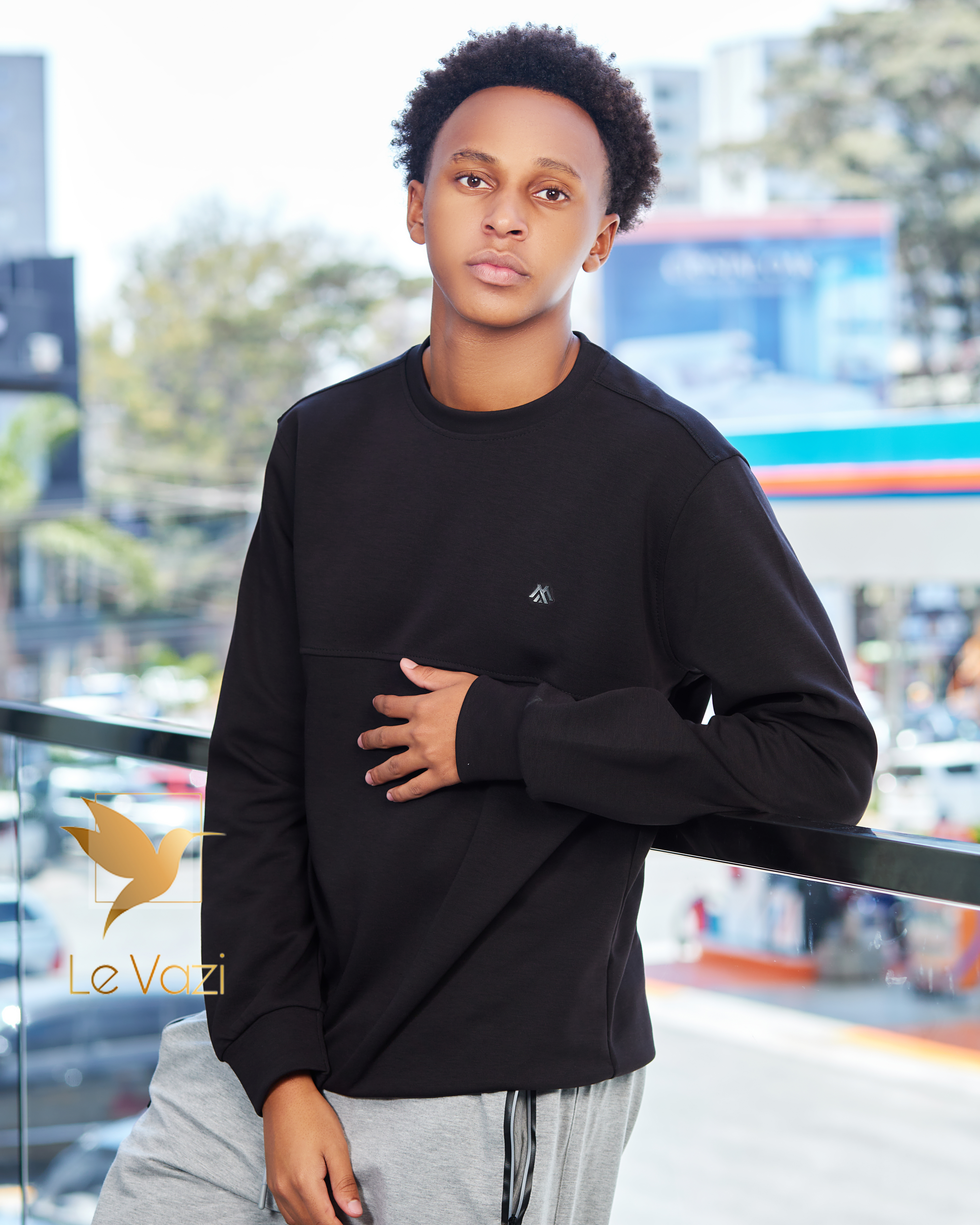 Black Sweatshirt